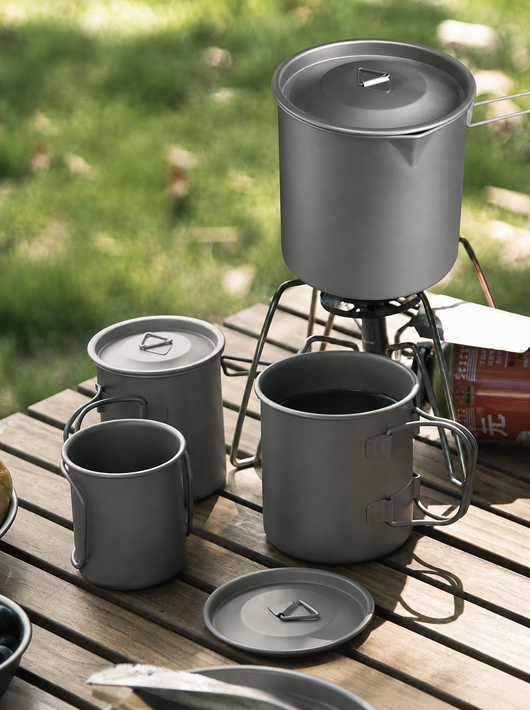Ultra-Lightweight 750ml Titanium Camping Cup