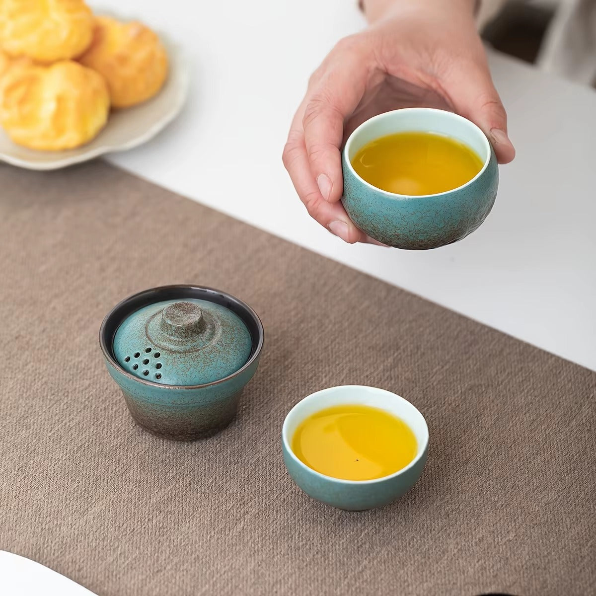 Portable Gourd-Shaped Ceramic Teapot - Kung Fu Tea Set with Storage Bag